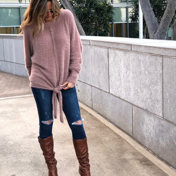 dari.ann Tops - FUZZY Tie-Front Sweater - Mauve